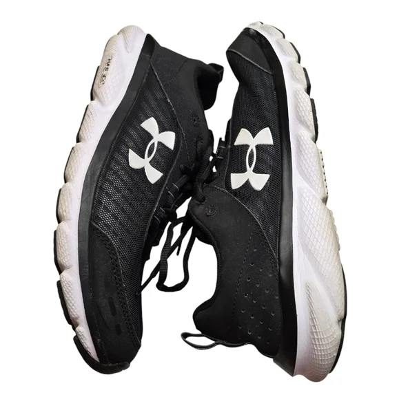 Under Armour Charged Assert Black White Sneakers 10.5 - Picture 3 of 8